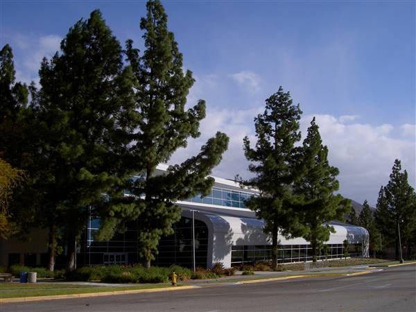 California State University, San Bernardino - CSU San Bernardino and Palm Desert Campus - CSUSB (11/29/2009 - Credits: : By Amerique (Own work) [CC BY-SA 3.0 (http://creativecommons.org/licenses/by-sa/3.0) or GFDL (http://www.gnu.org/copyleft/fdl.html)], via Wikimedia Commons)