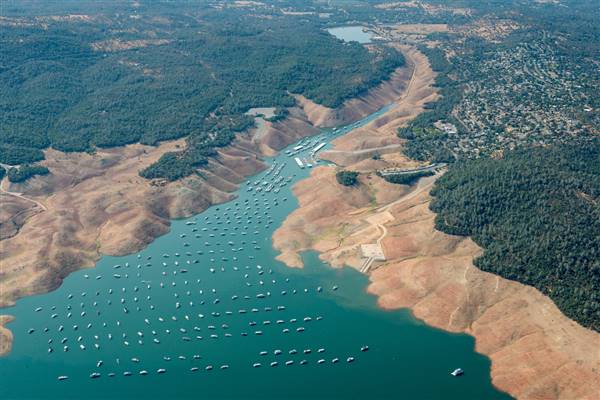 Lake Oroville State Recreation Area (SRA) (9/18/2015 - Credits: Photo by: California Department of Water Resources)
