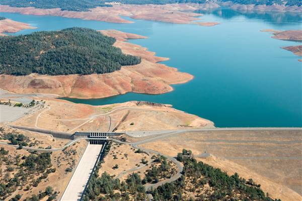 Lake Oroville State Recreation Area (SRA) (9/18/2015 - Credits: Photo by: California Department of Water Resources)