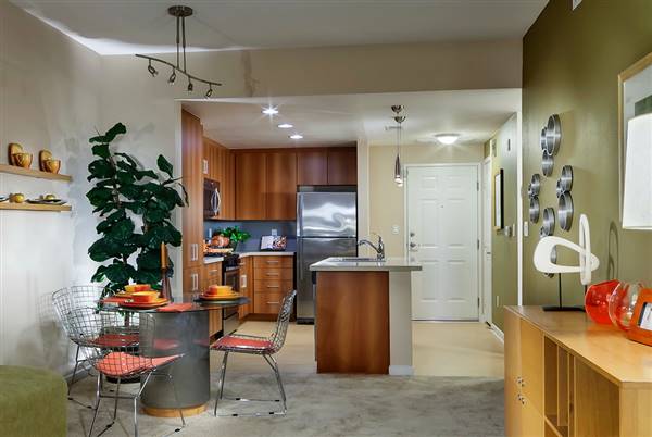 Stuart Apartments at Sierra Madre Villa (8/30/2016 - Credits: http://www.essexapartmenthomes.com/california/los-angeles-area-apartments/pasadena-apartments/the-stuart-sierra-madre-villa)