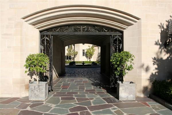 Greystone Mansion & Park (10/17/2016 - Credits: Photos courtesy of Kris Bunting)
