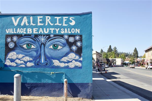 Willits Downtown Murals (9/3/2018 - Credits: Kellen Lim)