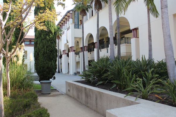 Culver City - City Hall (6/1/2019 - Credits: LocoScout)