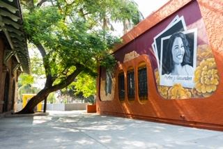 Plaza de la Raza Cultural Center for the Arts & Education / Margo Albert Theater (8/31/2019 - Credits: Plaza de la Raza Staff)
