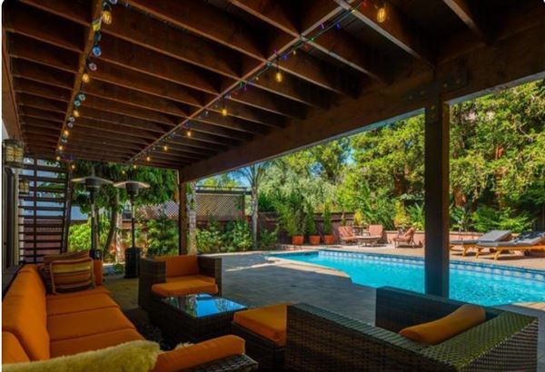 Woodland Hills Architectural Gem (7/16/2021 - Credits: Lisa Saum-Manning)