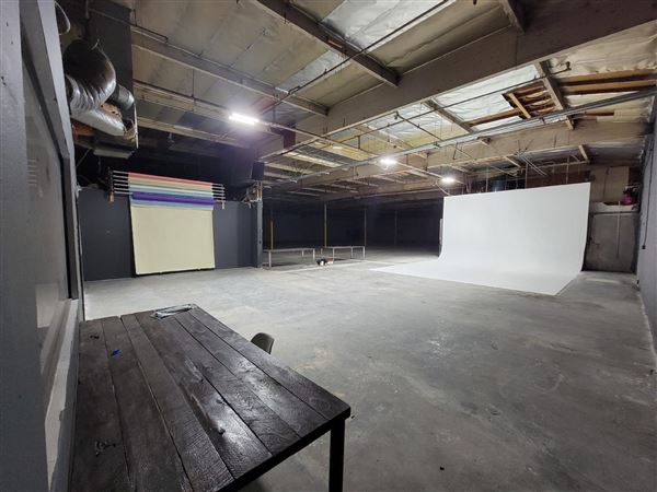 C & I Studios / Massive 25,000 Sq Ft 24-hour Production Studio in the Heart of DTLA (5/9/2022 - Credits: c&I studios)
