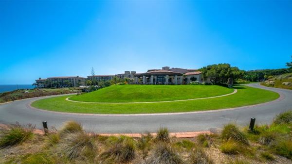 Terranea Resort and Terranea Beach Sea Caves (7/1/2019 - Credits: Terranea Resort)