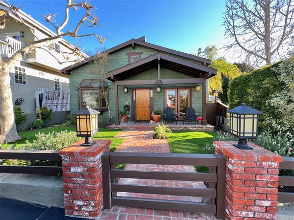 Beautiful Craftsman home located in Manhattan Beach CA (3/16/2023 - Credits: Eric Steller)