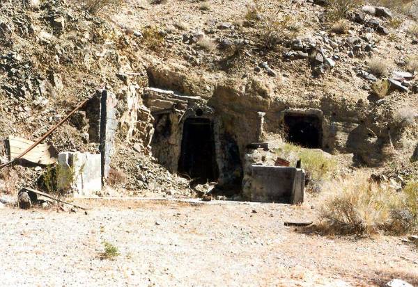Goler Gulch (12/31/2003)