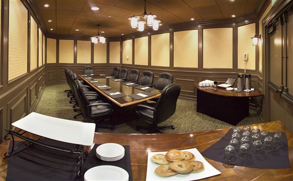 Airtel Plaza Hotel and Conference Center - Main Boardroom (9/17/2009 - Credits: Jennifer Pochedly)