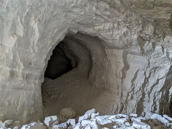 Cudahy's Old Dutch Cleanser Mine (Located within Red Rock Canyon State Park) - Cudahy Old Dutch Cleanser Mine (Red Rock Canyon State Park) (2/11/2023 - Credits: https://creativecommons.org/licenses/by/2.0/ (https://www.flickr.com/photos/ruggybear/52821176720/in/photostream/) photos taken by Matthew Dillon, no changes made.)