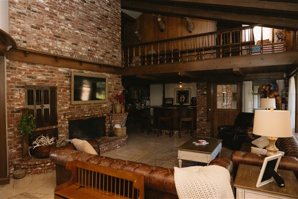 Clinker Brick Estate (6/1/2024 - Credits: Bruce Photography)