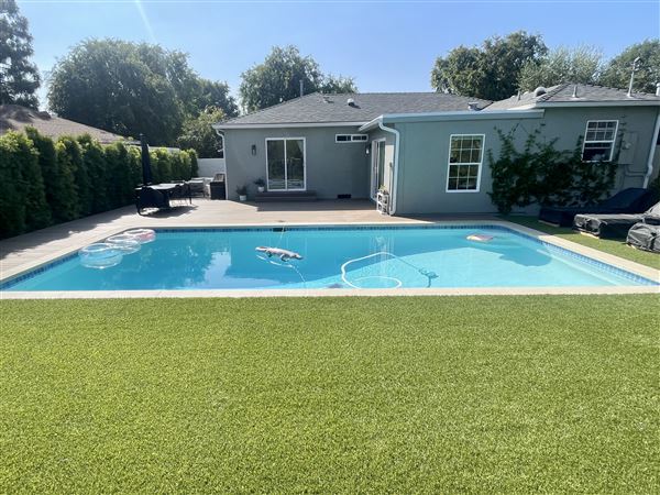 Quaint home with large front and back yard with pool, quite street, easy loading/unloading (6/10/2024 - Credits: personal photos taken)