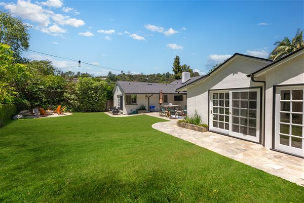 Experience Timeless Elegance: Fully Furnished Home in Beverly Hills Post Office (6/10/2024 - Credits: Michael Barian)