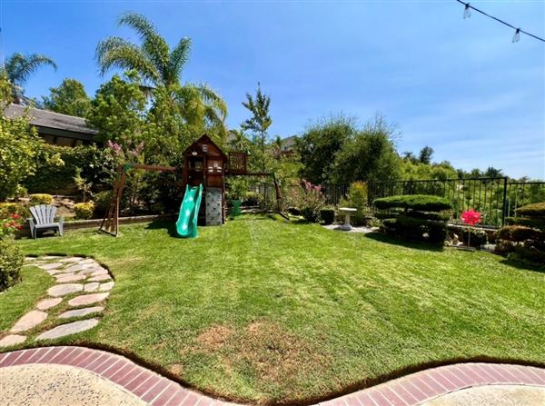 Beautiful California craftsmen style home (8/25/2024 - Credits: Angela Austin)