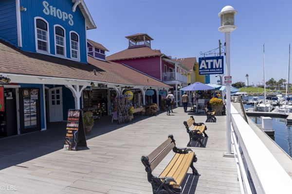 Shoreline Village (8/28/2024 - Credits: LB Locations)
