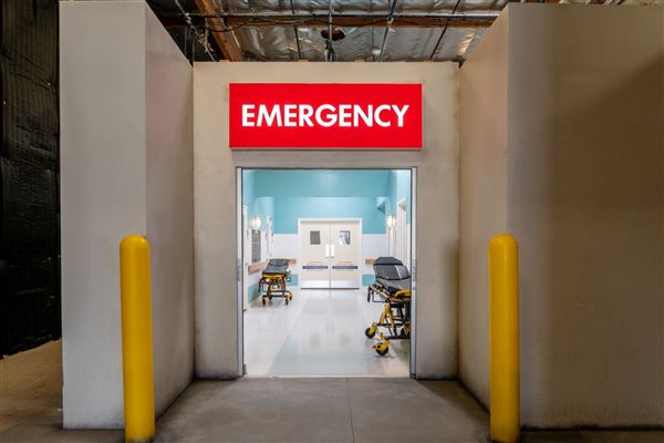 SirReel Studios Standing Sets - Hospital (10/15/2024)