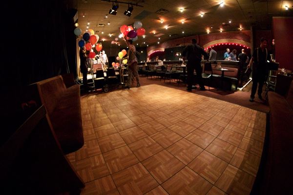 Flappers Comedy Club and Restaurant (Burbank) (10/28/2024 - Credits: Flappers Comedy Club)