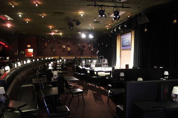 Flappers Comedy Club and Restaurant (Burbank) (10/28/2024 - Credits: Flappers Comedy Club)