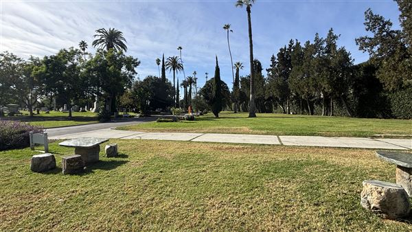 Hollywood Forever Cemetery (11/7/2024 - Credits: Brandy Davis)