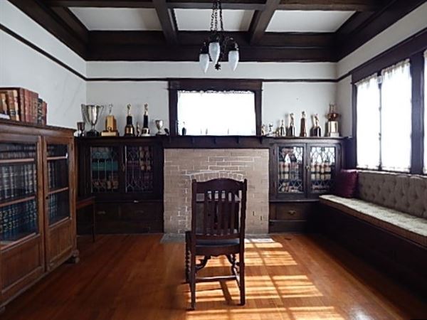 Victorian Mansion (2/4/2025 - Credits: Dave Mortell)