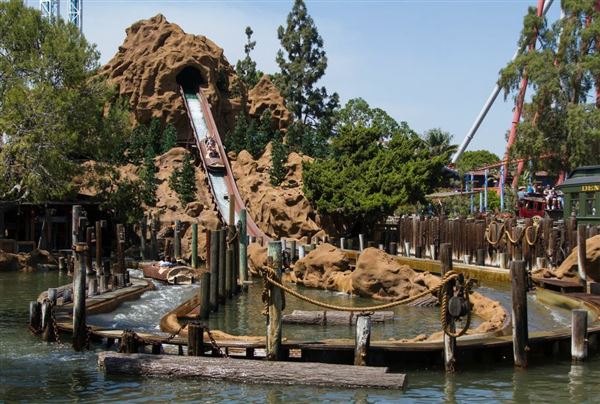 Knott's Berry Farm & Knott's California Marketplace - Timber Mountain Log Ride (5/15/2025 - Credits: Six Flags Entertainment Corporation)