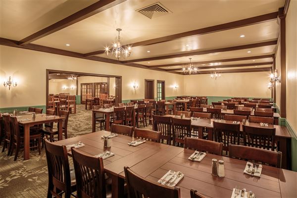 Knott's Berry Farm & Knott's California Marketplace - Mrs. Knott's Chicken Dinner Restaurant Side Banquet Room (5/20/2025 - Credits: Six Flags Entertainment Corporation)