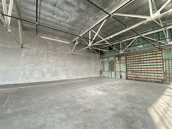 Studios 60 H20 Stage (6/10/2025 - Credits: submitted by: Nathan Enayati)