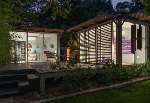Mulholland Hwy House (4/1/2025 - Credits: Holistictherapeutic.com)