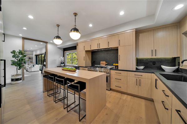 Addison St. House (8/22/2021 - Credits: submitted by: Paty  Soto)