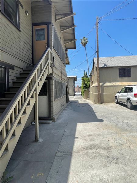 Lincoln Heights Villas, LLC (9/8/2025 - Credits: submitted by: Ara Minassian)