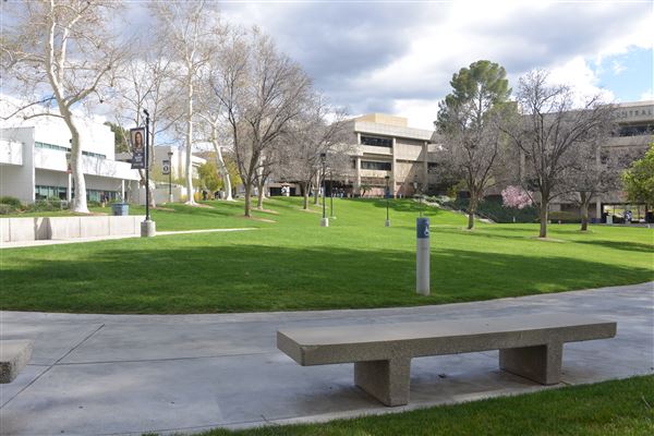 College of the Canyons - Quad (3/21/2019 - Credits: Leo Fialho)