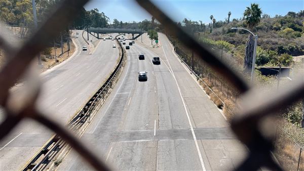 Mark Ridley Thomas Bridge located Kenneth Hahn State Recreational Area (SRA) (10/5/2021 - Credits: Leo Fialho)