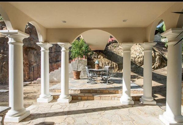 Chatsworth Hills Estate (12/5/2025 - Credits: Artur Harutyunyan)