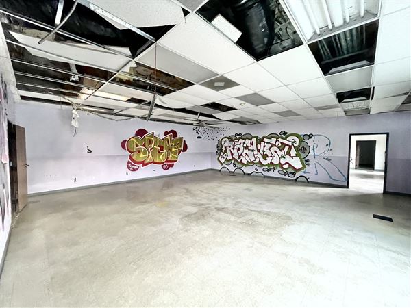 Abandoned School Building (2/1/2026 - Credits: submitted by: Toussaint Farwell)