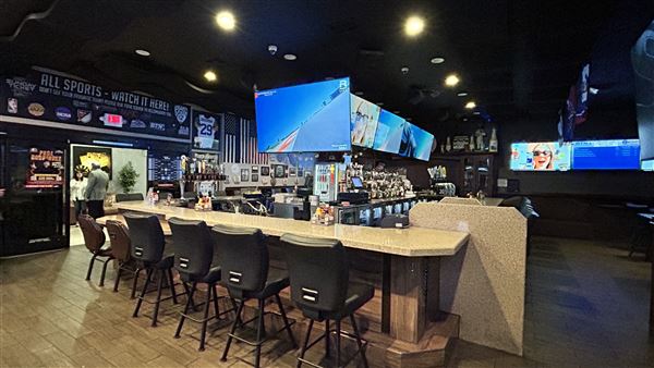 CJ's Sports Grill & Turf Club at Econo Lodge & Lake Elsinore Casino (3/29/2026 - Credits: Brandy Davis)