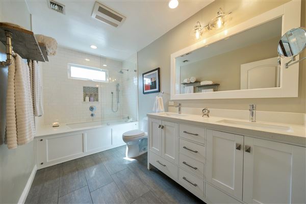 1948 Ranch Style Property (4/28/2026 - Credits: submitted by: Joleen Bell)
