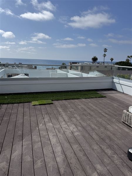 Condo Overlooking Ocean (Credits: Diane and David Wintz)