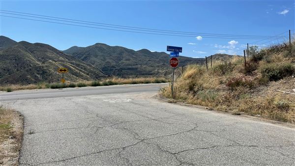 Valley Canyon Rd at Stonecrest Rd (9/9/2023 - Credits: Leo Fialho)