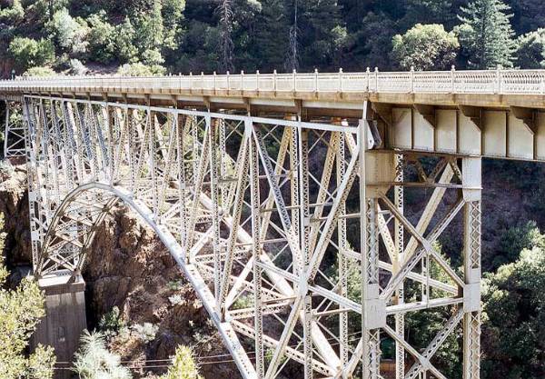 Pulga Bridge (12/31/2003)