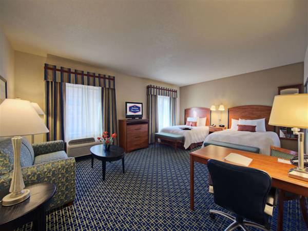 Hampton Inn & Suites Lancaster (5/18/2010)