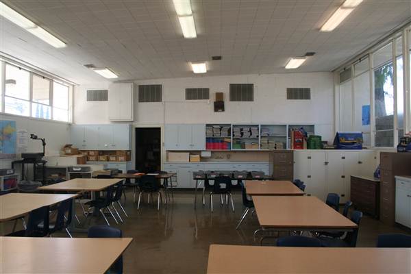 Apollo High School (4/30/2009 - Credits: Lindsay Mizrahi)