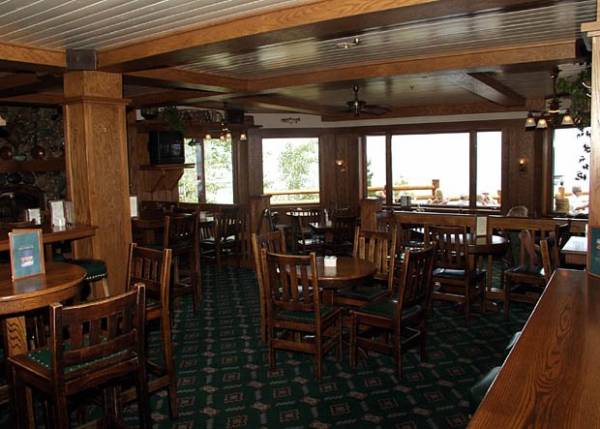 Sunnyside Restaurant & Lodge (12/31/2003)
