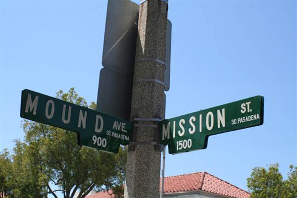 Mission St. between Fair Oaks and Mound Avenue (7/30/2007 - Credits: Lindsay Mizrahi)