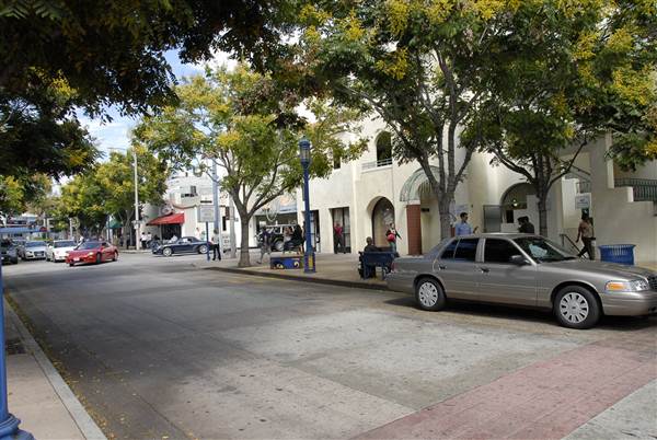 Westwood Village - Broxton Ave. (South) (11/30/2010 - Credits: Errol Reichow)