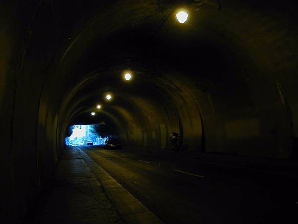 3rd Street Tunnel / Third Street Tunnel (12/31/2003)