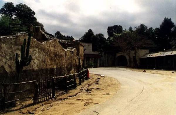 Universal Studios Lot (12/31/2003)