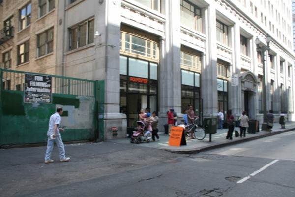 215 West 5th Street (9/1/2010 - Credits: Lindsay Mizrahi)