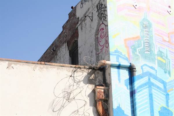 3rd St. and Garey St. (9/1/2010 - Credits: Lindsay Mizrahi)