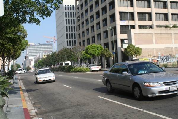 Wilshire Blvd. & Commonwealth Ave. (9/1/2010 - Credits: Lindsay Mizrahi)